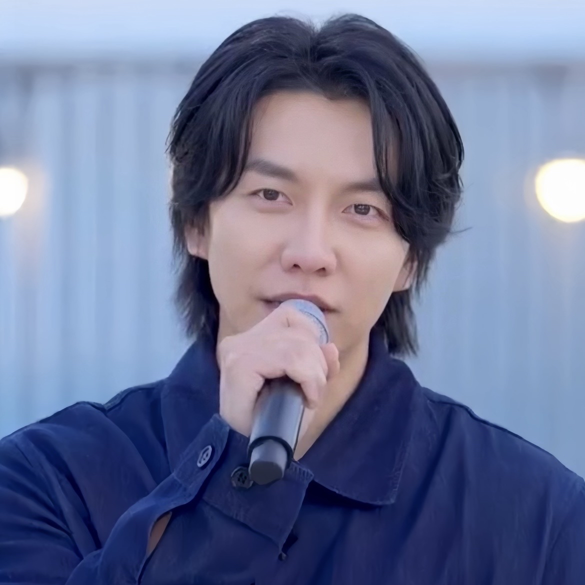 Latest photo of Lee Seunggi