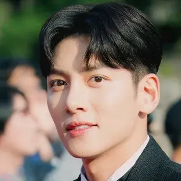 Recent activity shot of Ji Changwook