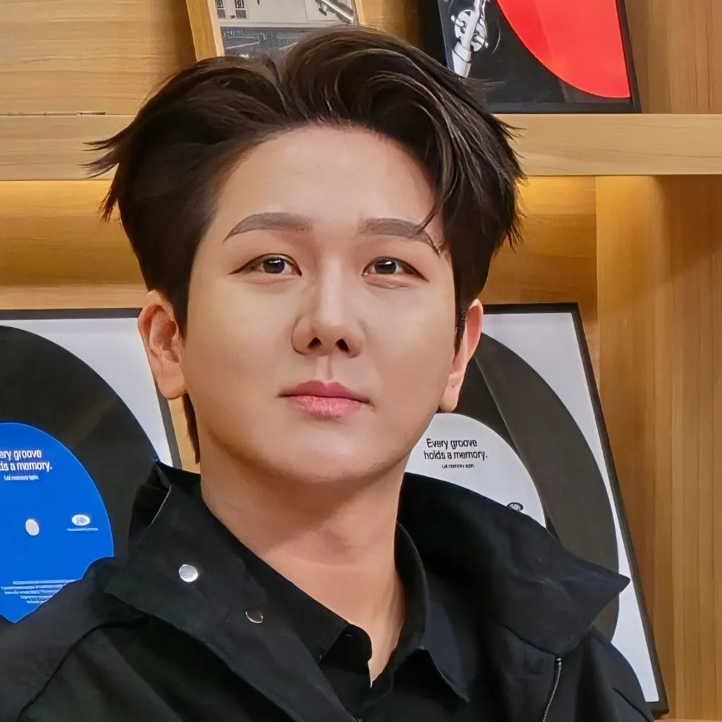 金秀瓚的最新照片