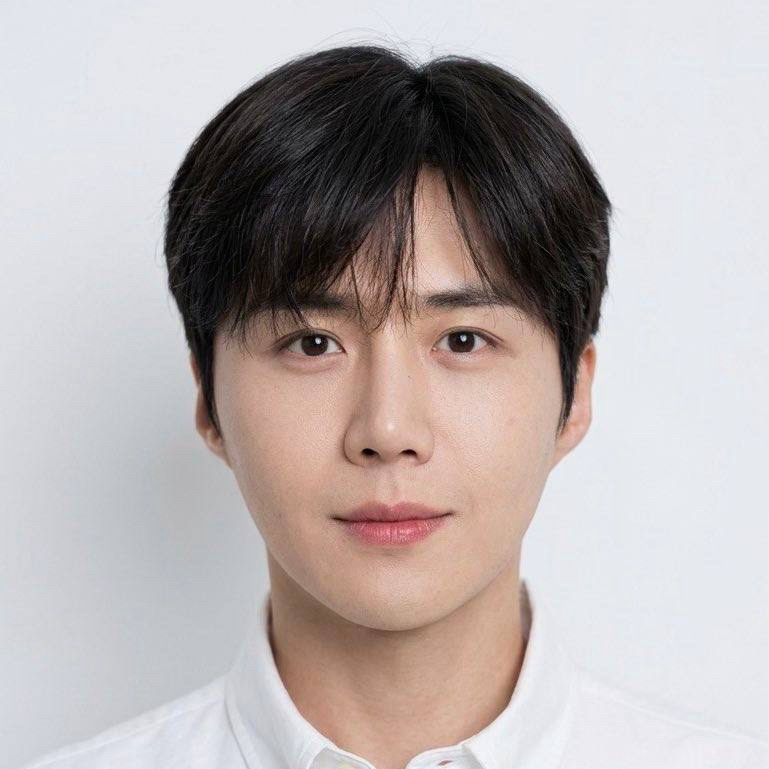 Recent activity shot of Kim Seonho