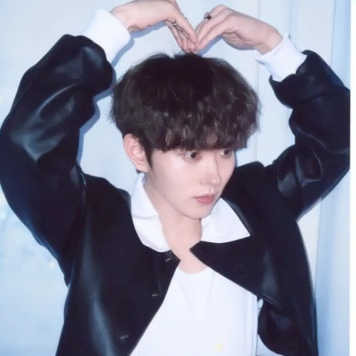 Behind-the-scenes cut of Lee Byeongchan