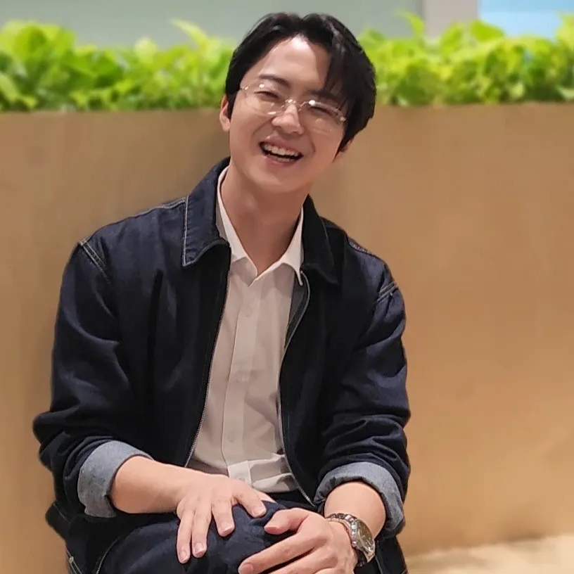 Behind-the-scenes cut of Park Minsu