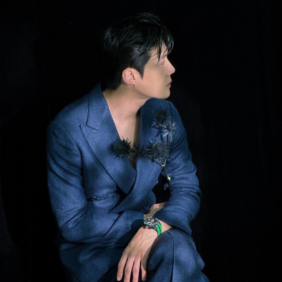 Behind-the-scenes cut of Kim Seonho