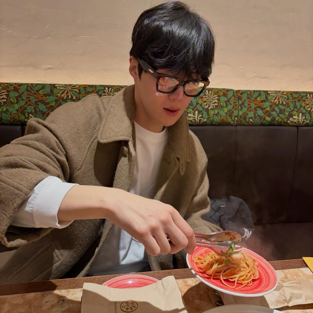 Latest photo of Kim Seonho