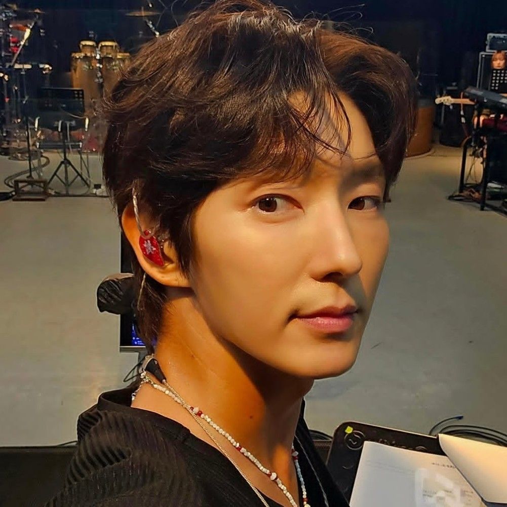 Latest photo of Lee Joongi