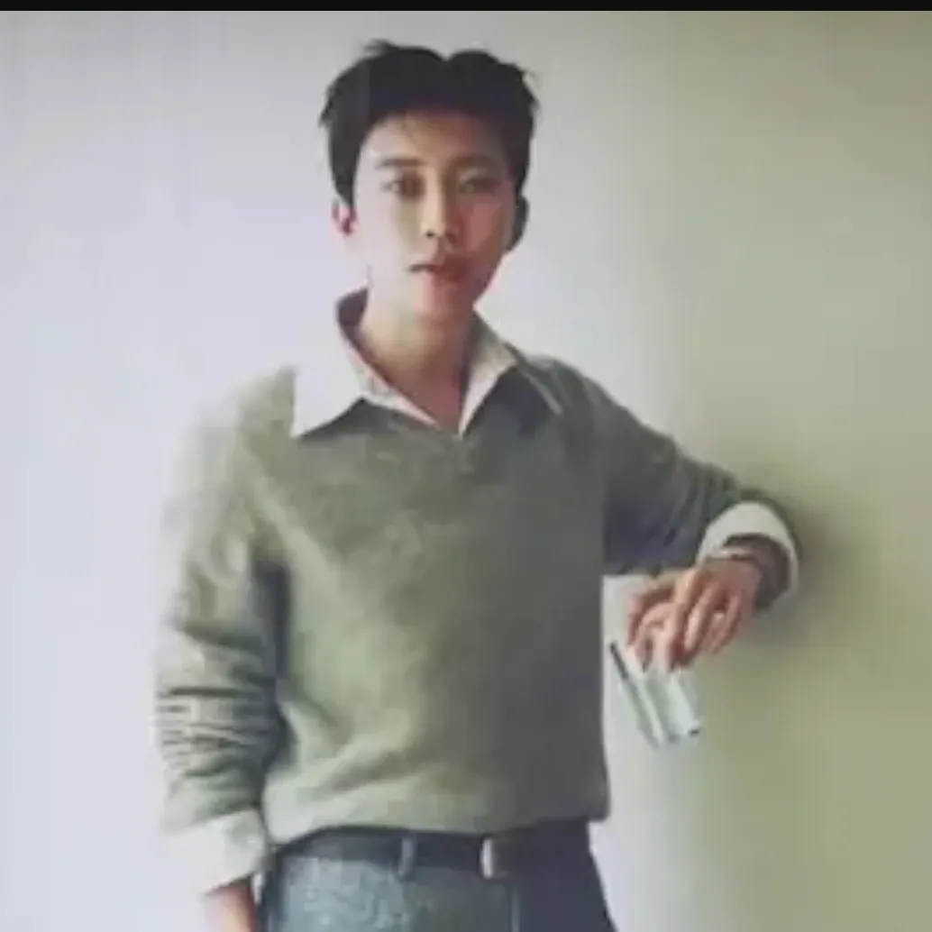 Foto kegiatan terbaru dari Lim Youngwoong