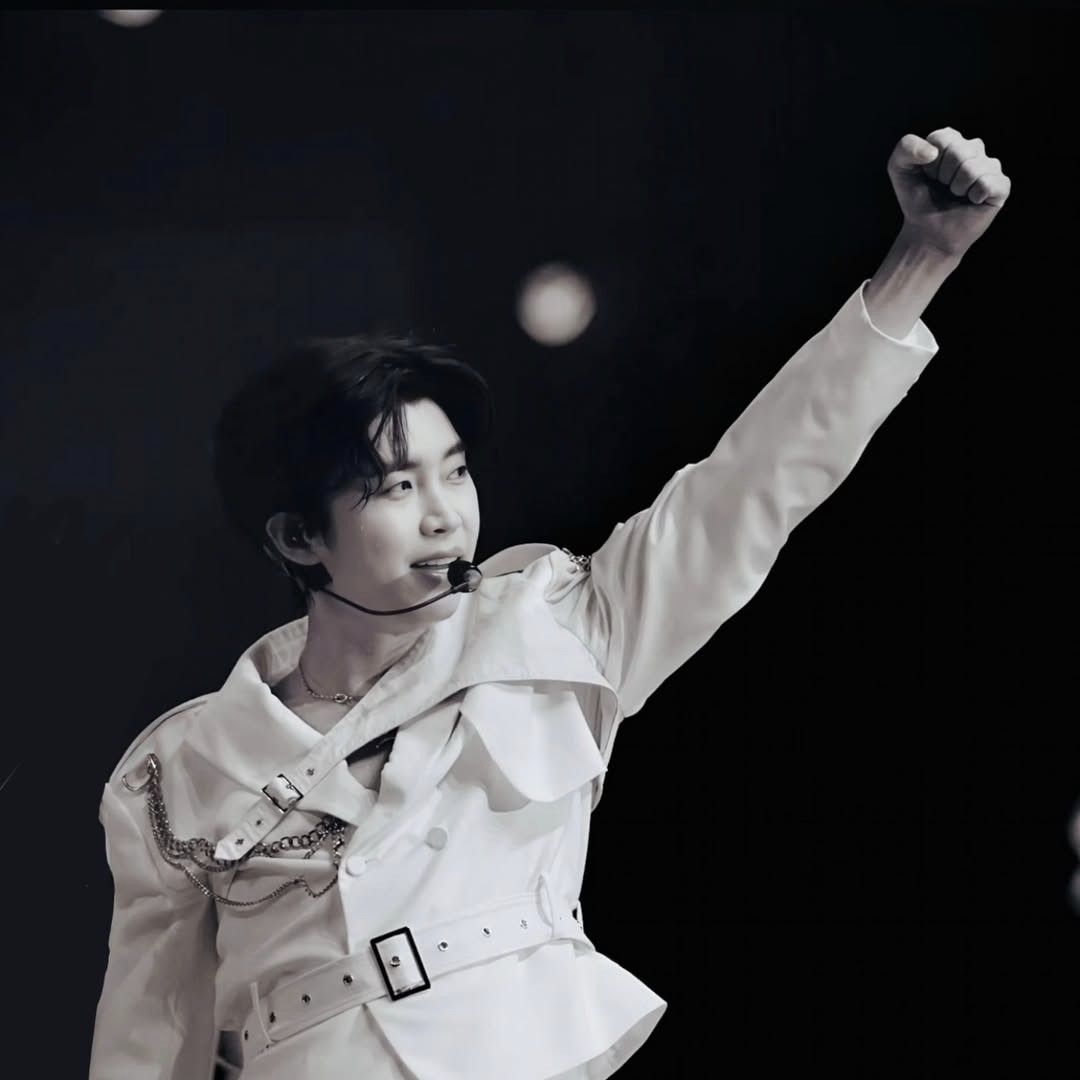 Cuplikan di balik layar dari Lim Youngwoong