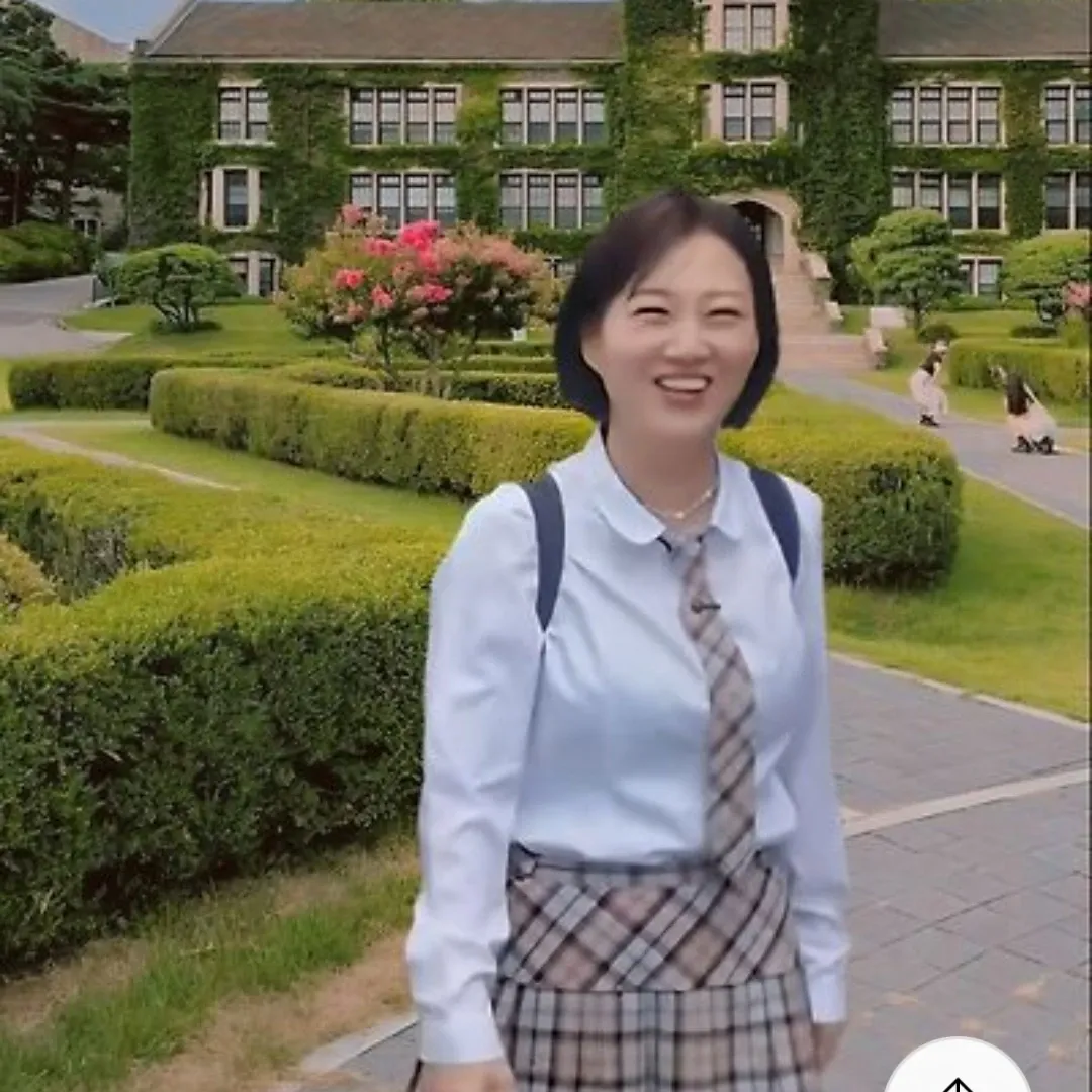 Latest photo of Jang Yoonjeong
