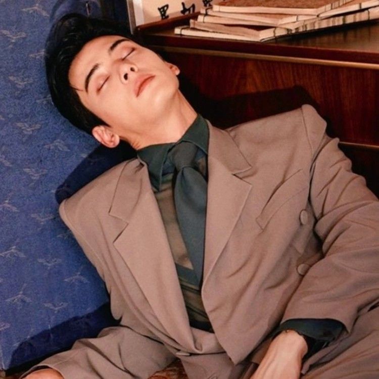 A moment captured by a fan of Cha Eunwoo