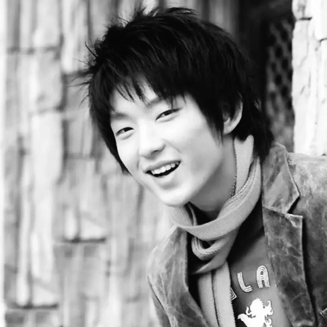 이준기 최근 활동샷