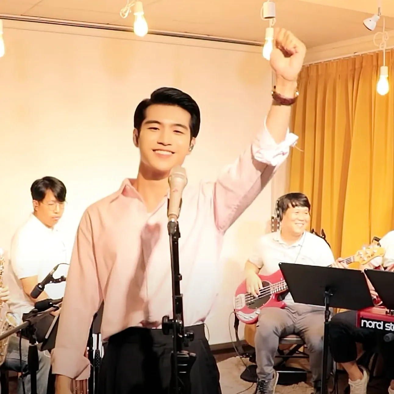 조명섭의 비하인드 컷