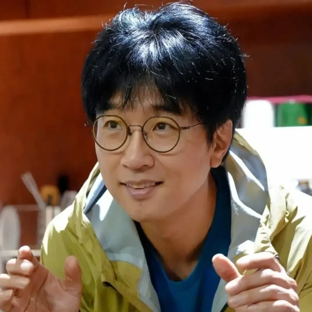 Recent activity shot of Bak Changgeun
