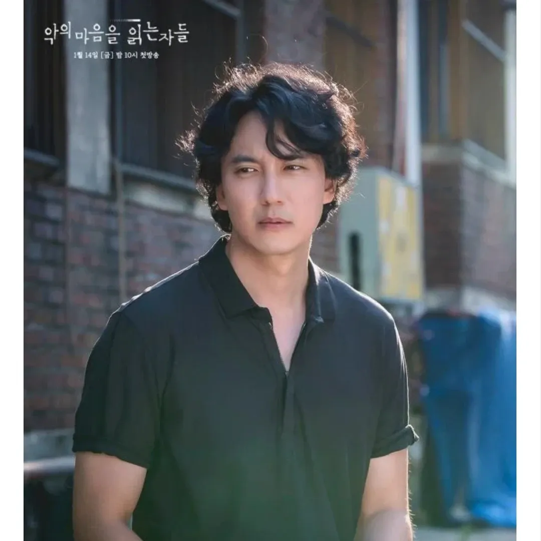 Behind-the-scenes cut of Kim Namgil