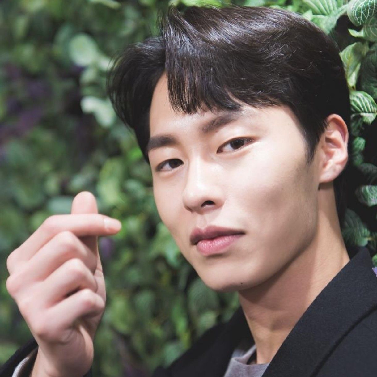 A moment captured by a fan of Lee Jaewook