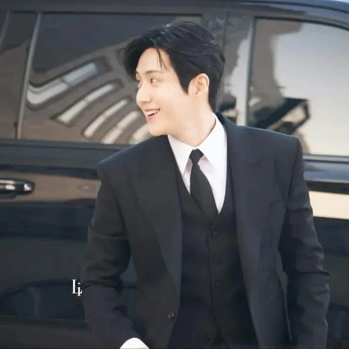 김선호 최근 활동샷