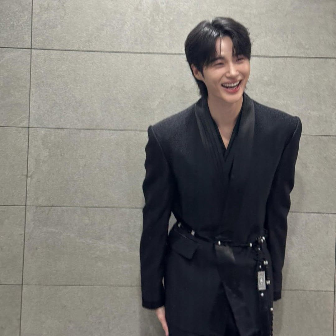 Recent activity shot of Byeon Wooseok