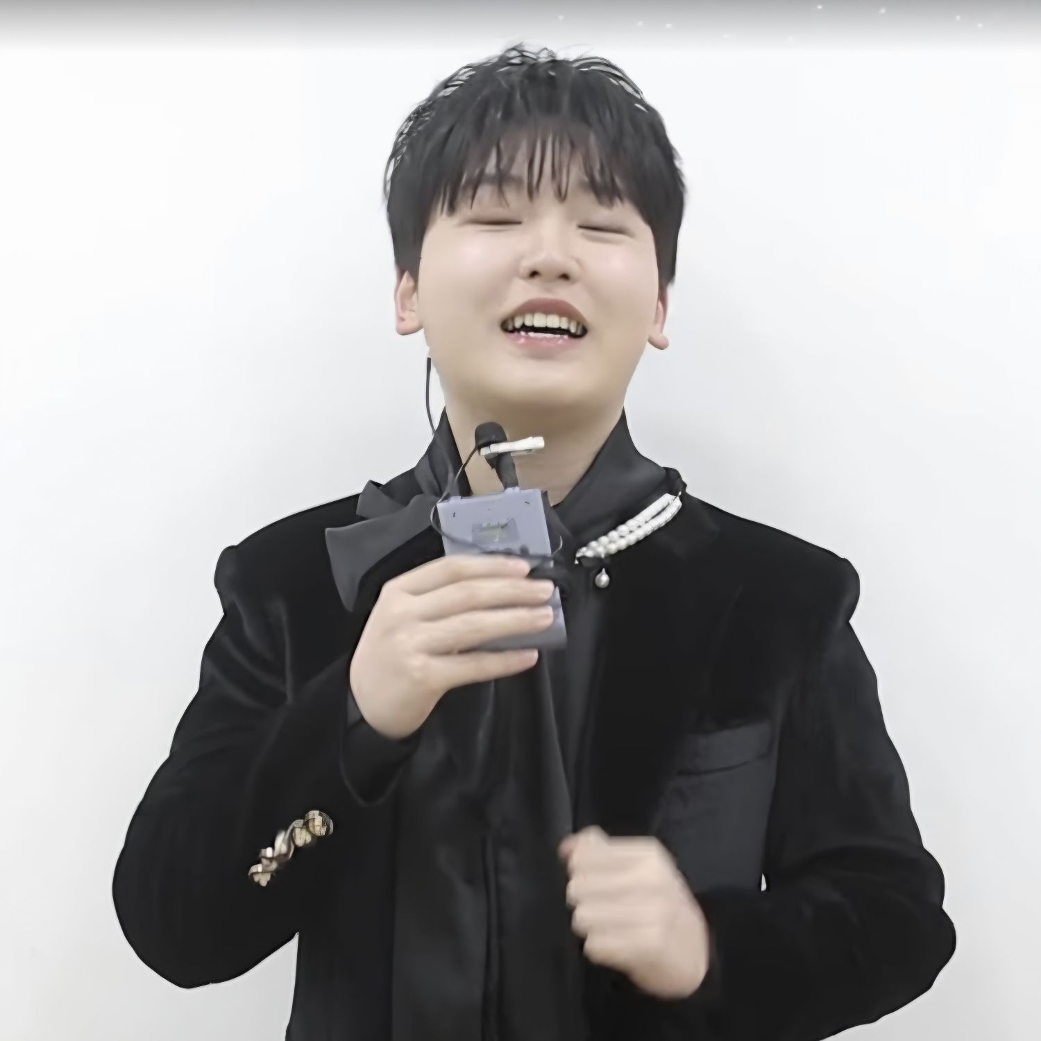 Behind-the-scenes cut of Park Sungon