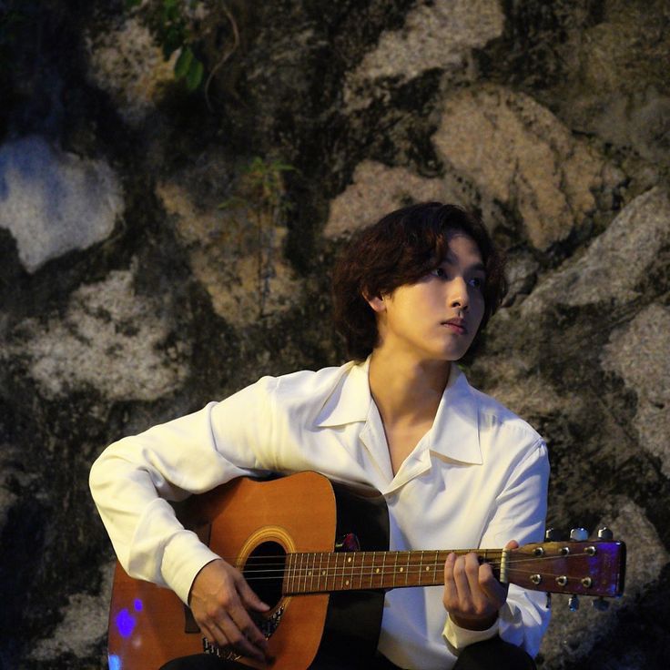 Behind-the-scenes cut of Yim Siwan