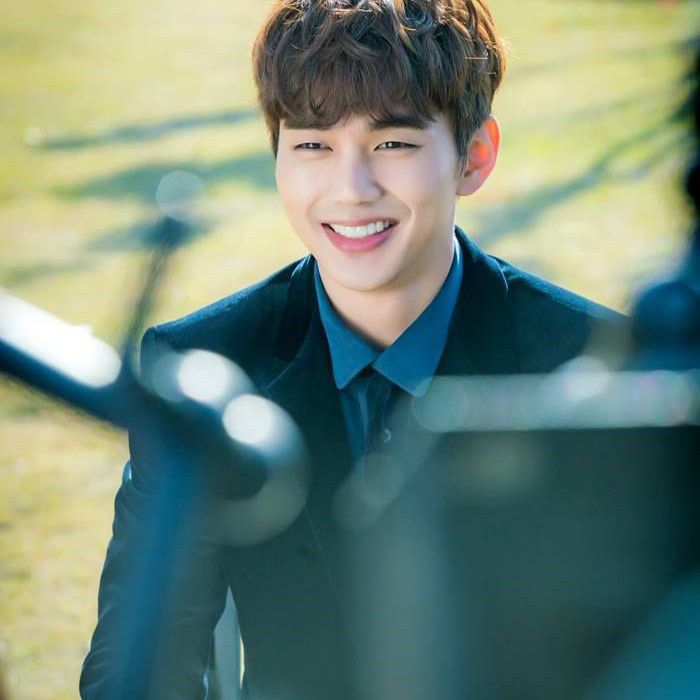 Recent activity shot of Yoo Seungho