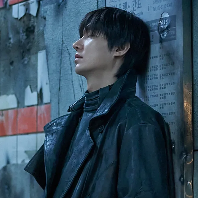 Behind-the-scenes cut of Lee Minho
