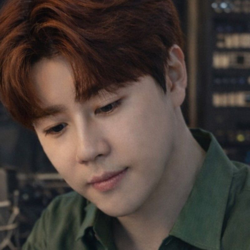 Behind-the-scenes cut of Jin Haesung