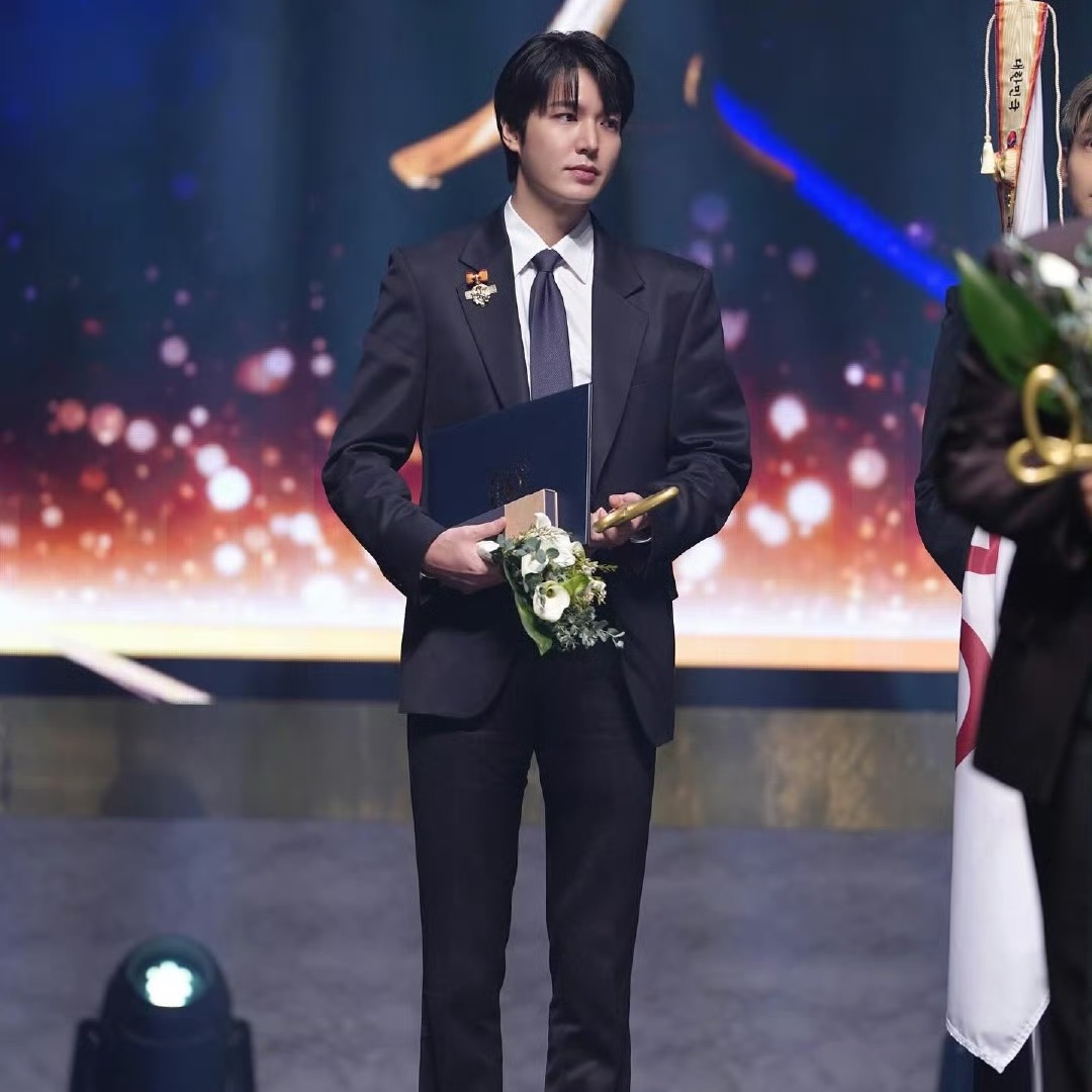 Behind-the-scenes cut of Lee Minho