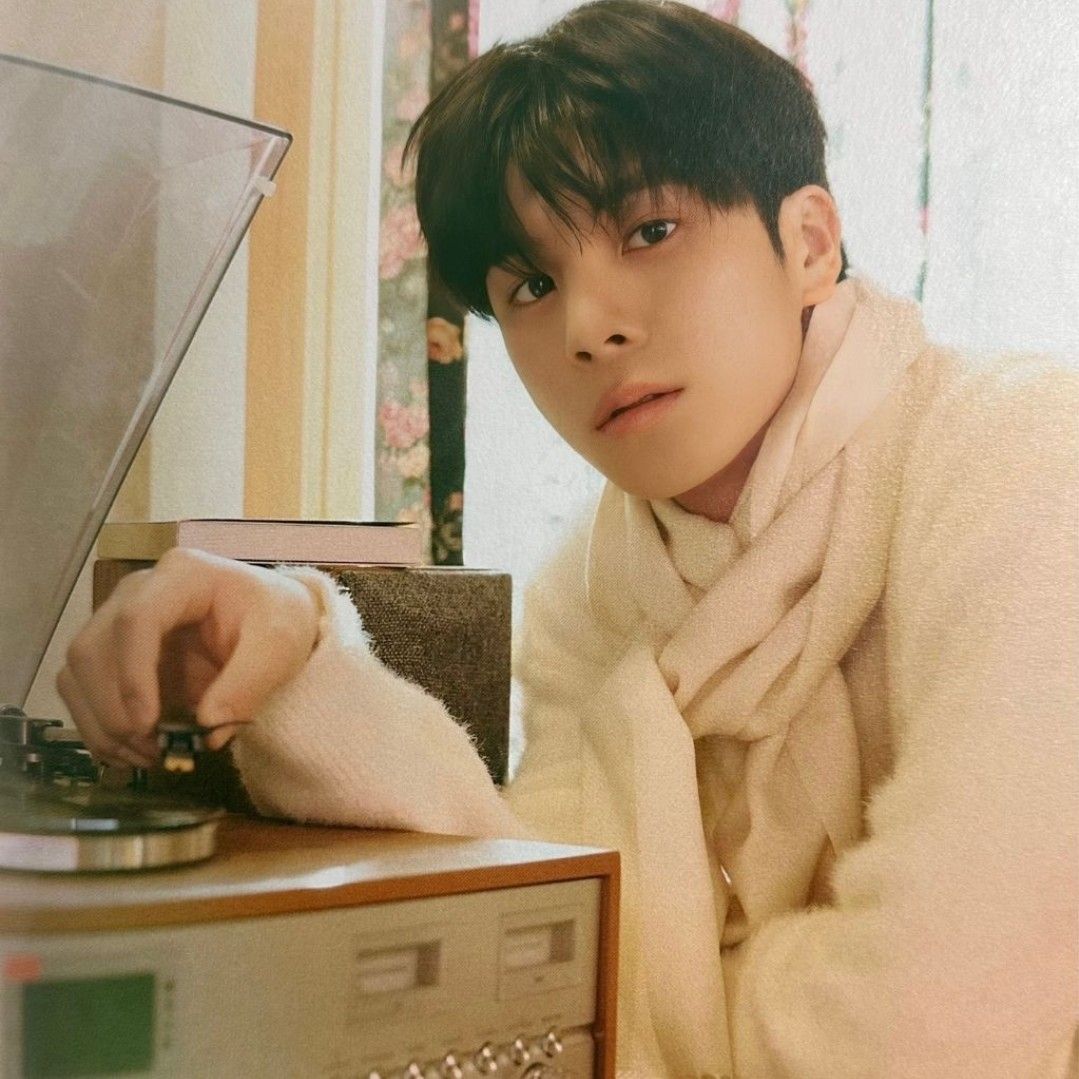 チョン・ドンウォンの最近の活動ショット