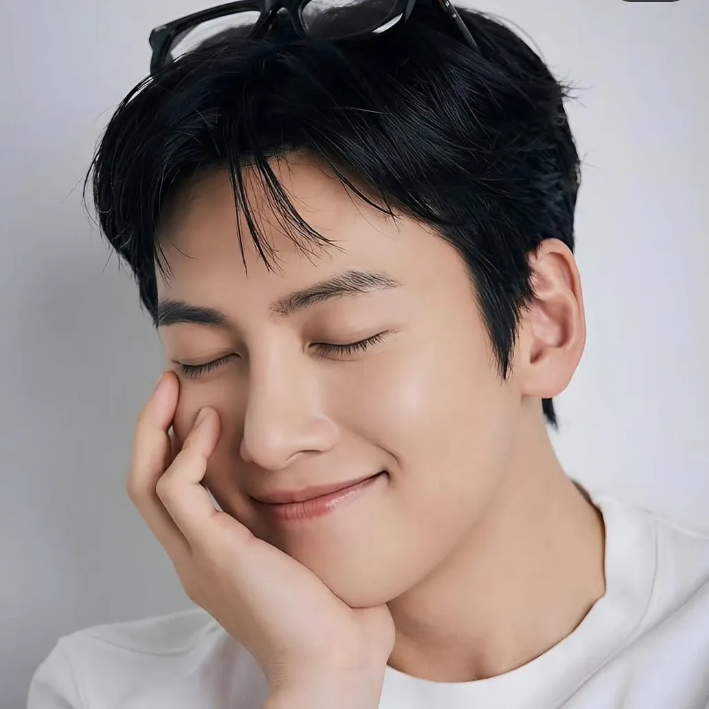 Latest photo of Ji Changwook