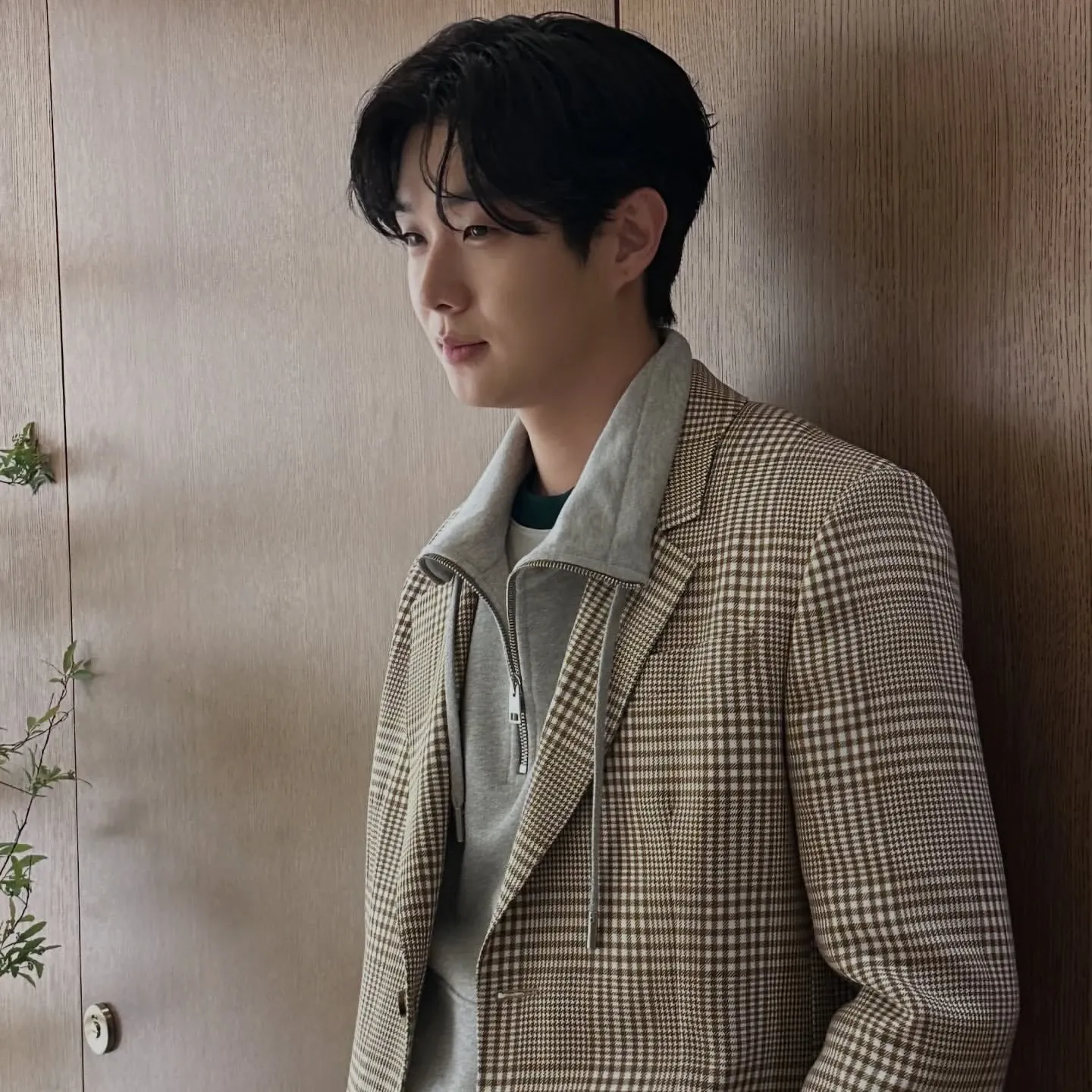 Behind-the-scenes cut of Choi Wooshik