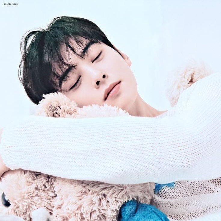 Foto terbaru dari Cha Eunwoo