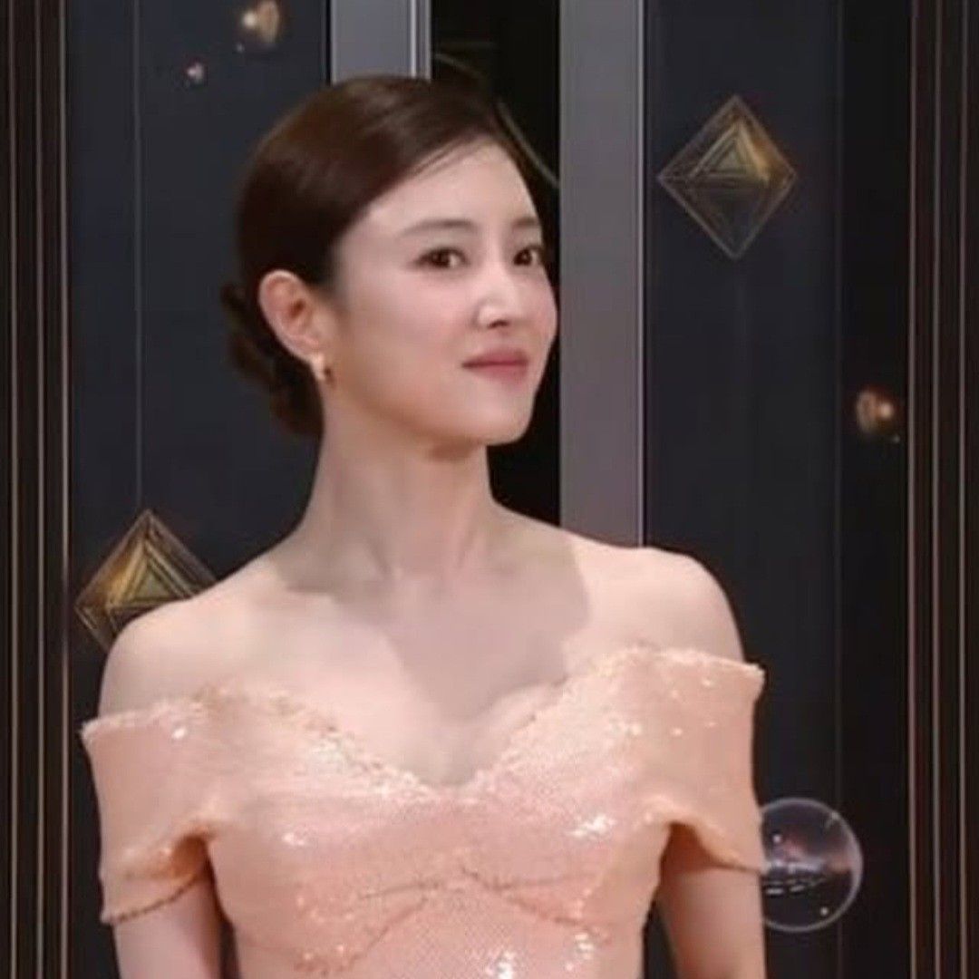 Recent activity shot of Lee Seyoung