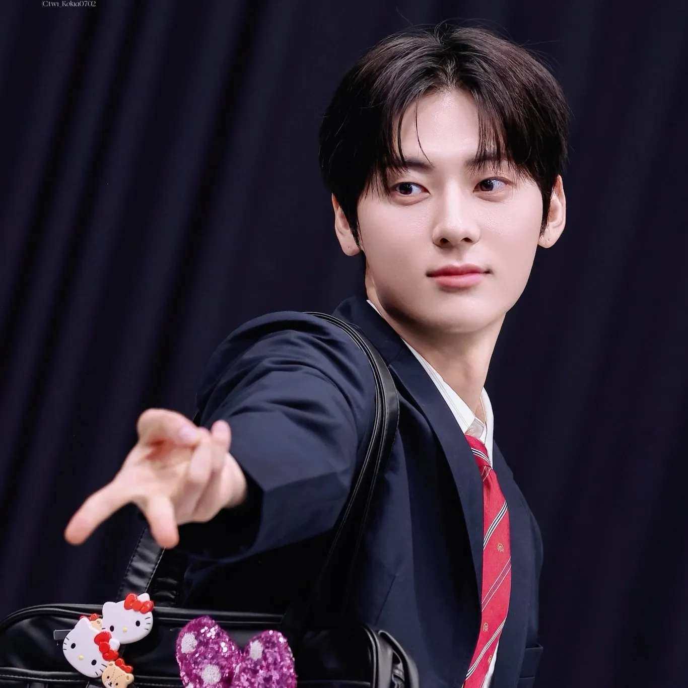 A moment captured by a fan of Hwang Minhyun