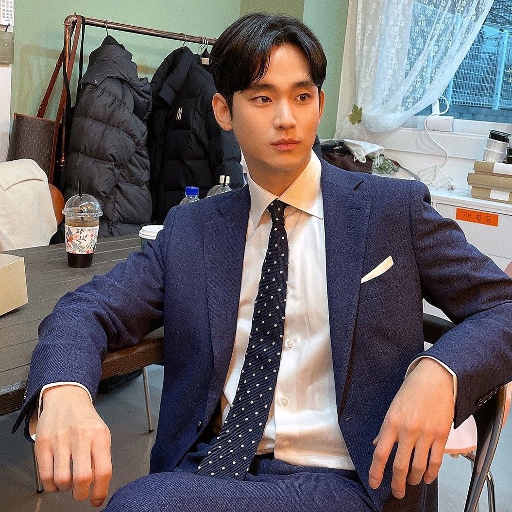 Recent activity shot of Kim Soohyun