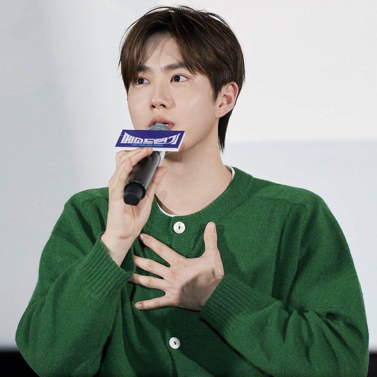 粉絲拍下的Suho瞬間