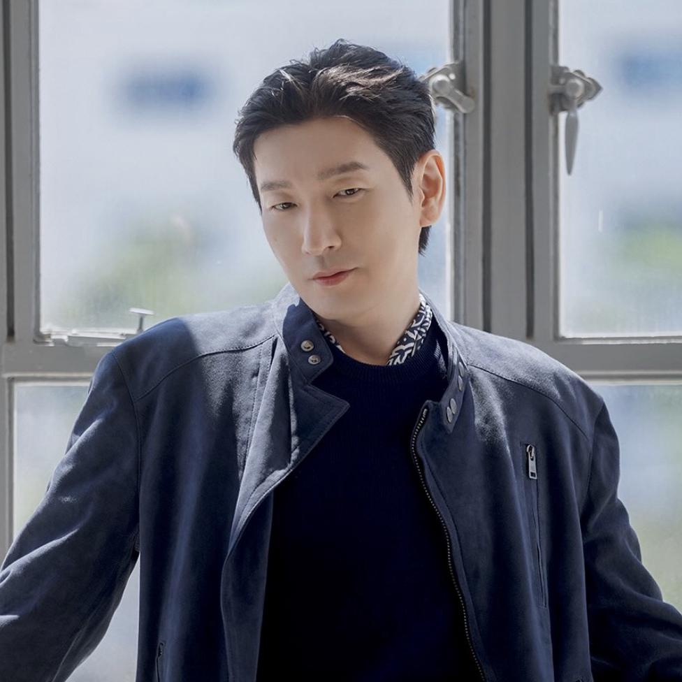 Recent activity shot of Cho Seungwoo 