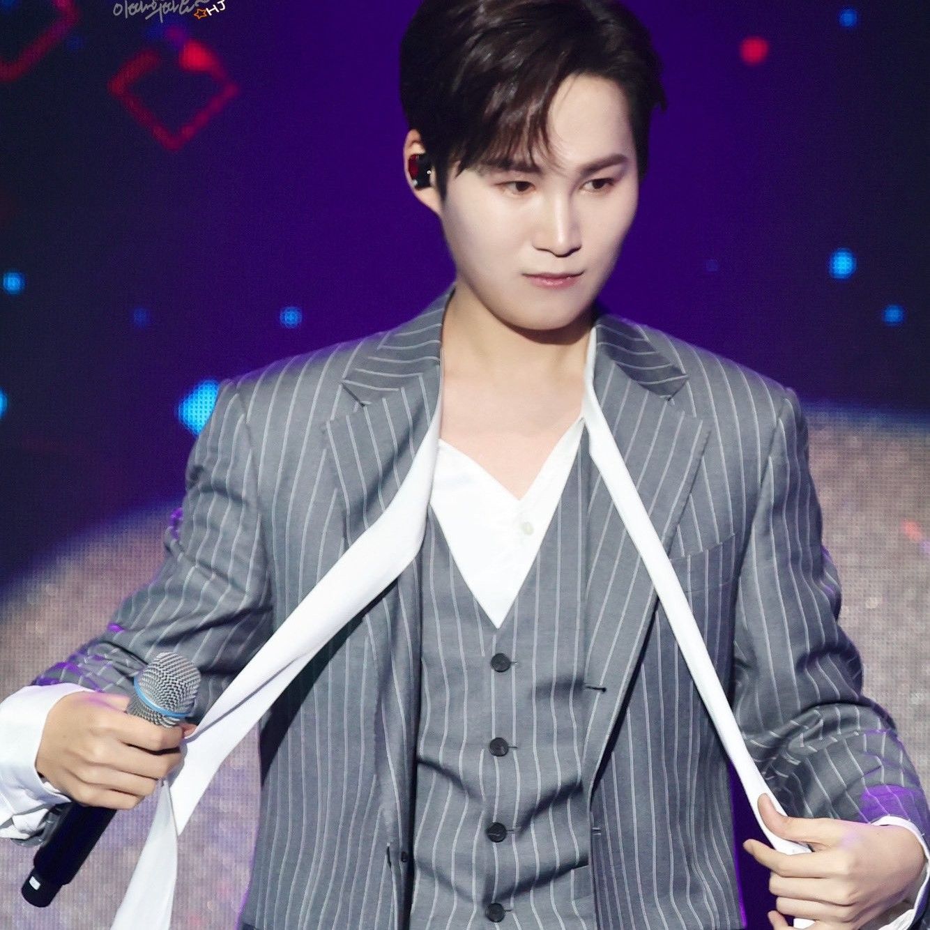 金熙栽的最新照片