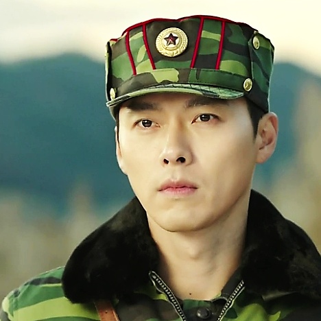 Momen yang diabadikan oleh penggemar Hyun Bin