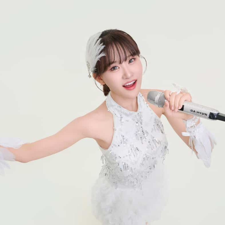 Cuplikan di balik layar dari Kim Dahyun