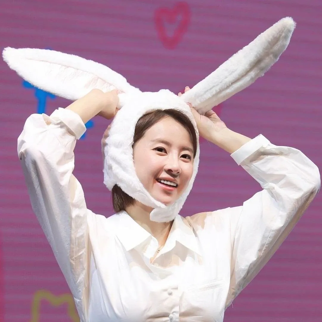 Behind-the-scenes cut of Eun Gaeun