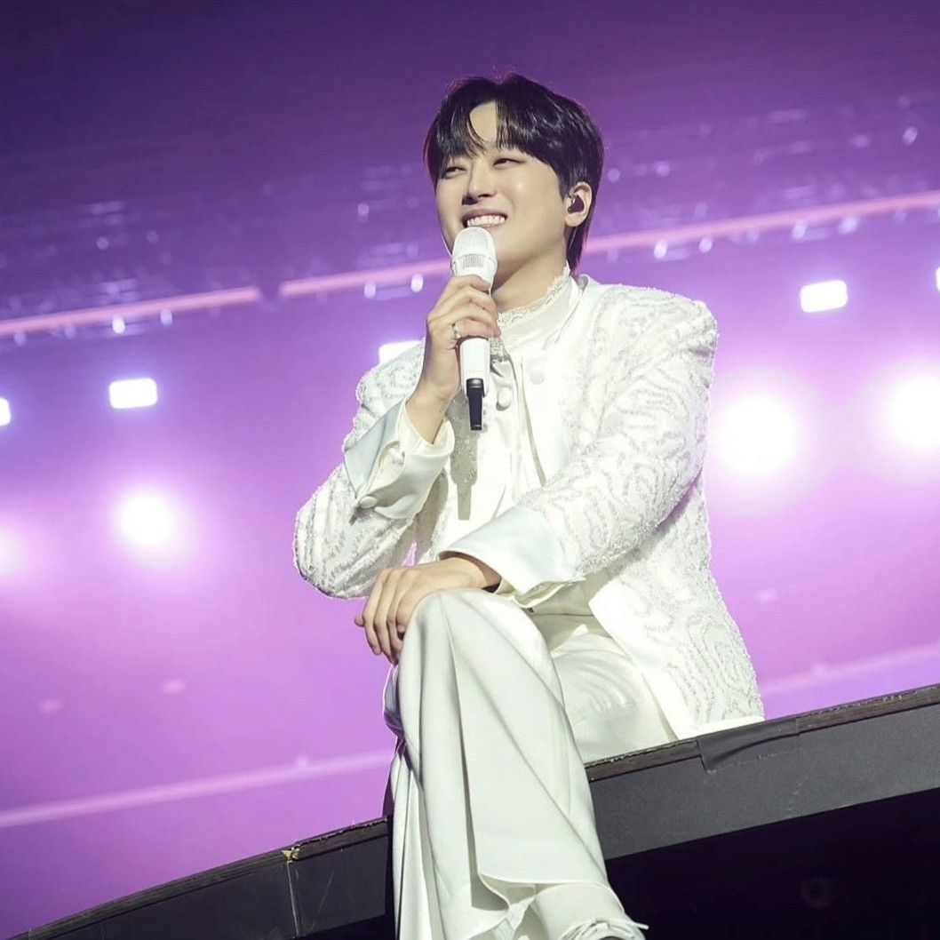 이찬원 최근 활동샷