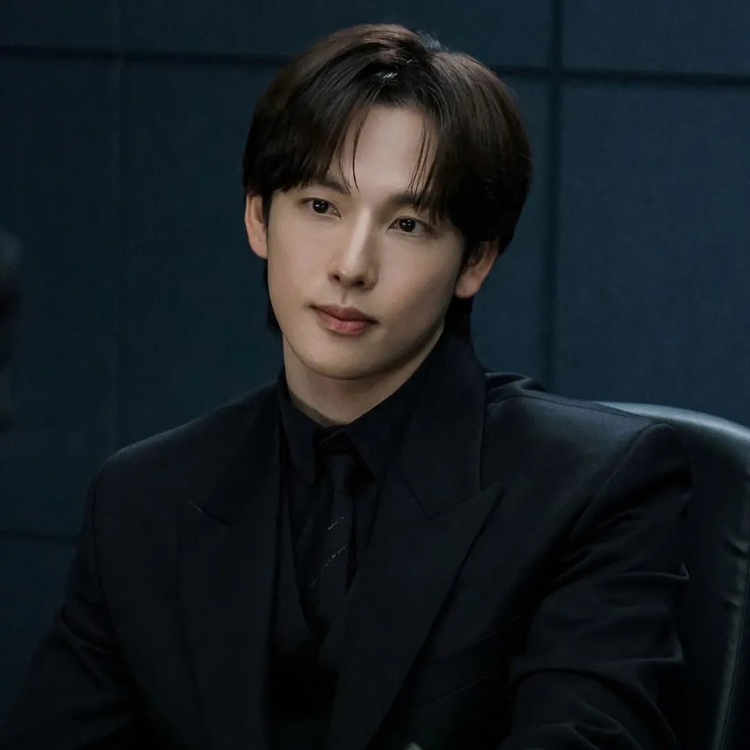 Latest photo of Yim Siwan