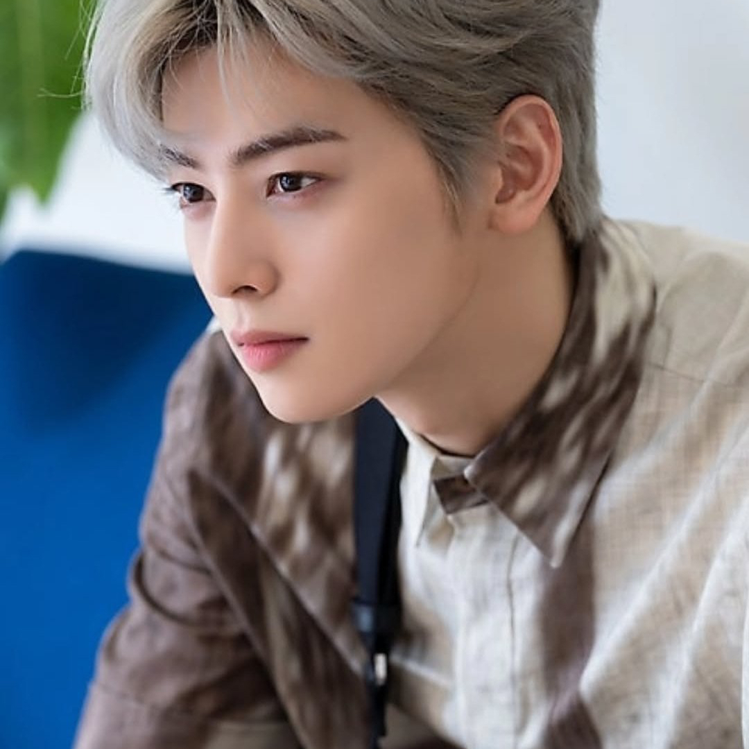 Latest photo of Cha Eunwoo