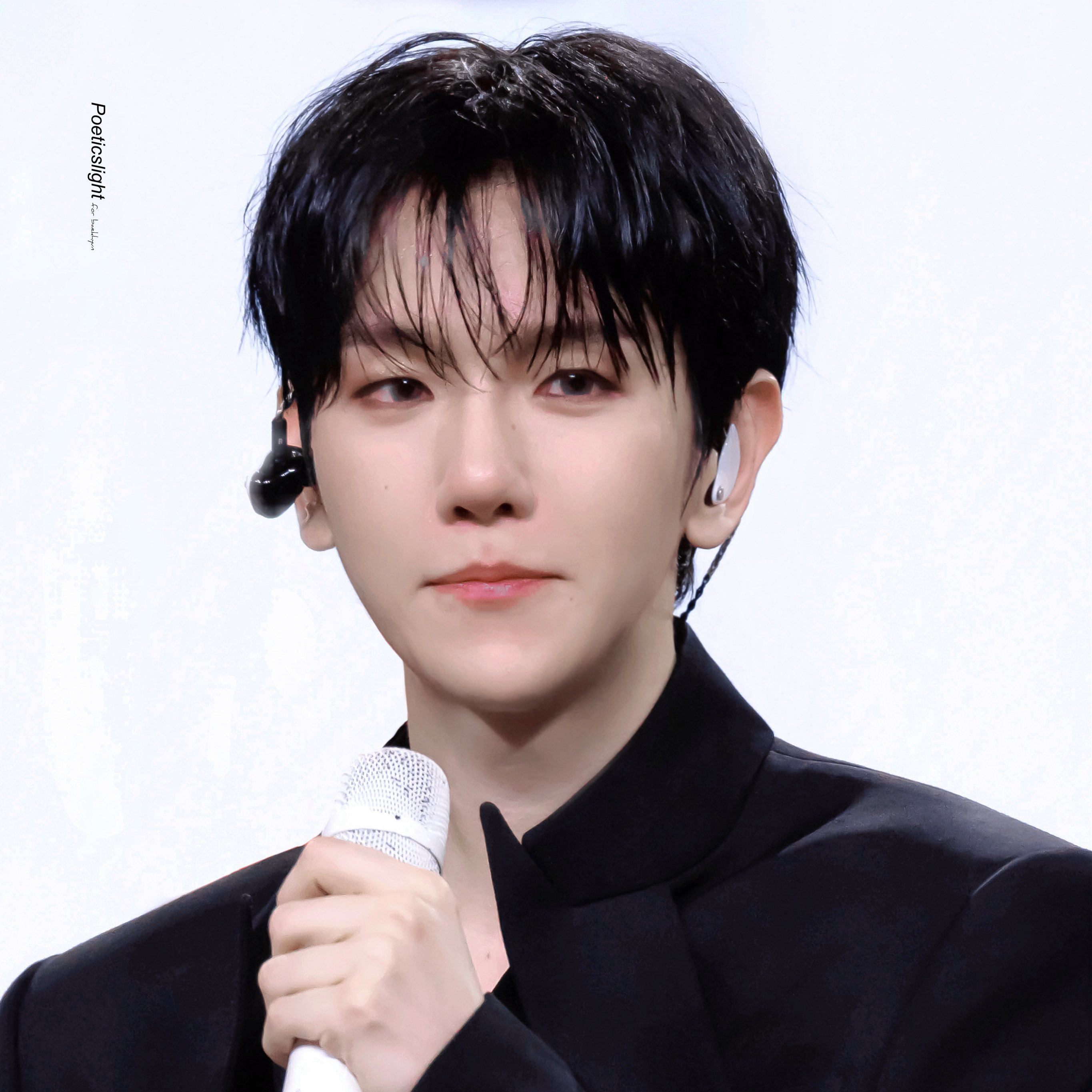Recent activity shot of Baekhyun
