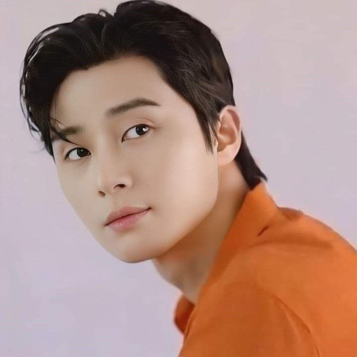 Latest photo of Park Seojoon
