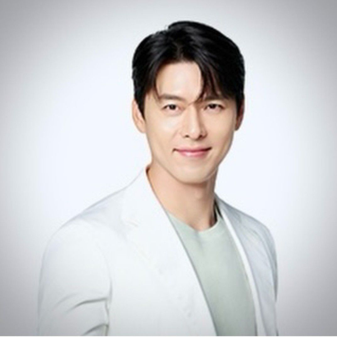 Foto kegiatan terbaru dari Hyun Bin