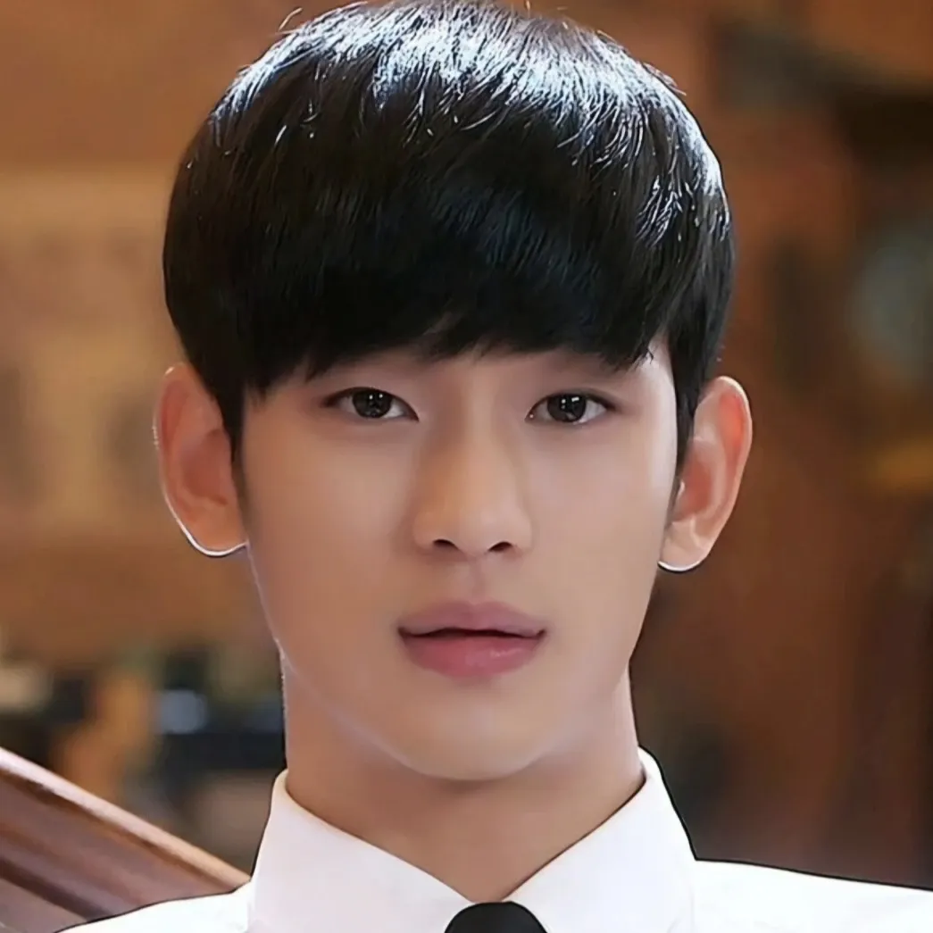 Recent activity shot of Kim Soohyun