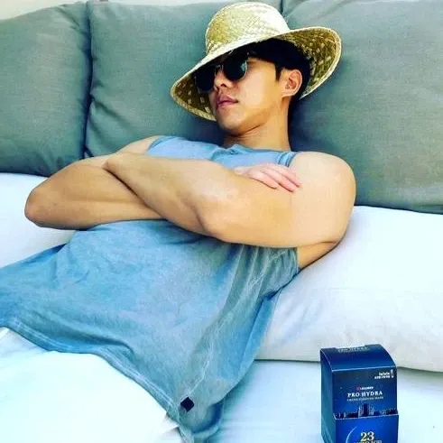 Momen yang diabadikan oleh penggemar Lee Seunggi