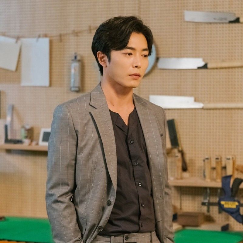 金材昱的最新照片