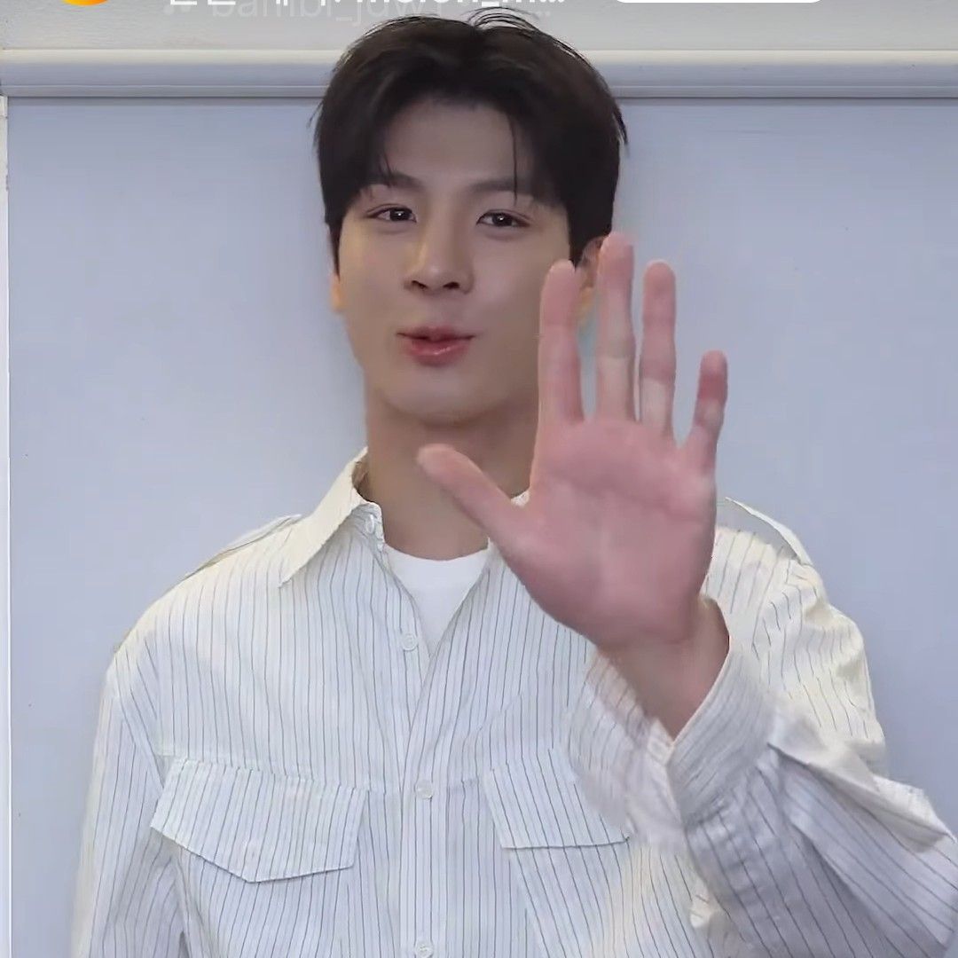 Cuplikan di balik layar dari Jeong Dongwon