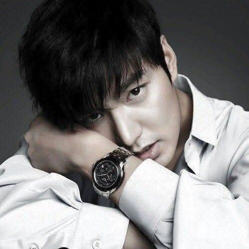 イ・ミンホの最近の活動ショット